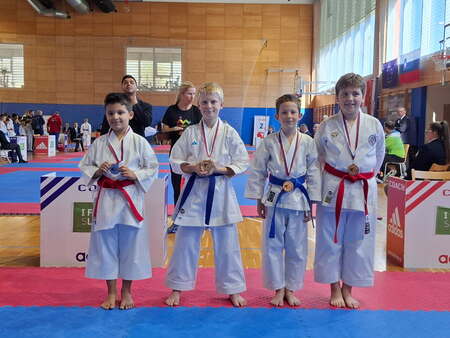 Tian Šakanović 1. mesto v katah med dečki 8-4-kyu